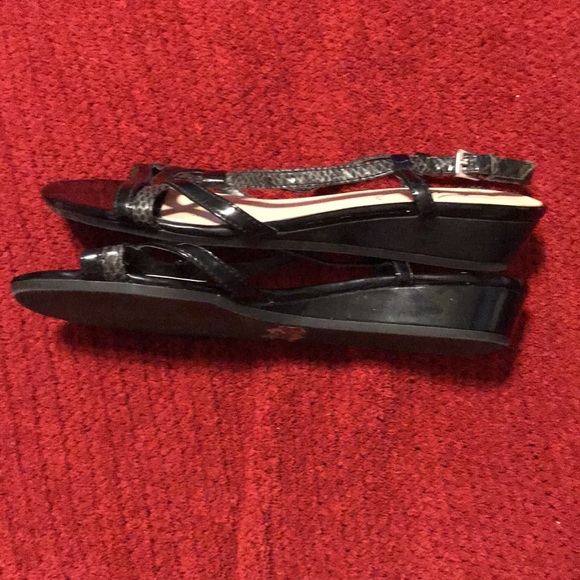 Kim by Kim Rogers sandals EUC size 6.5M lightweight small wedge - Picture 4 of 8